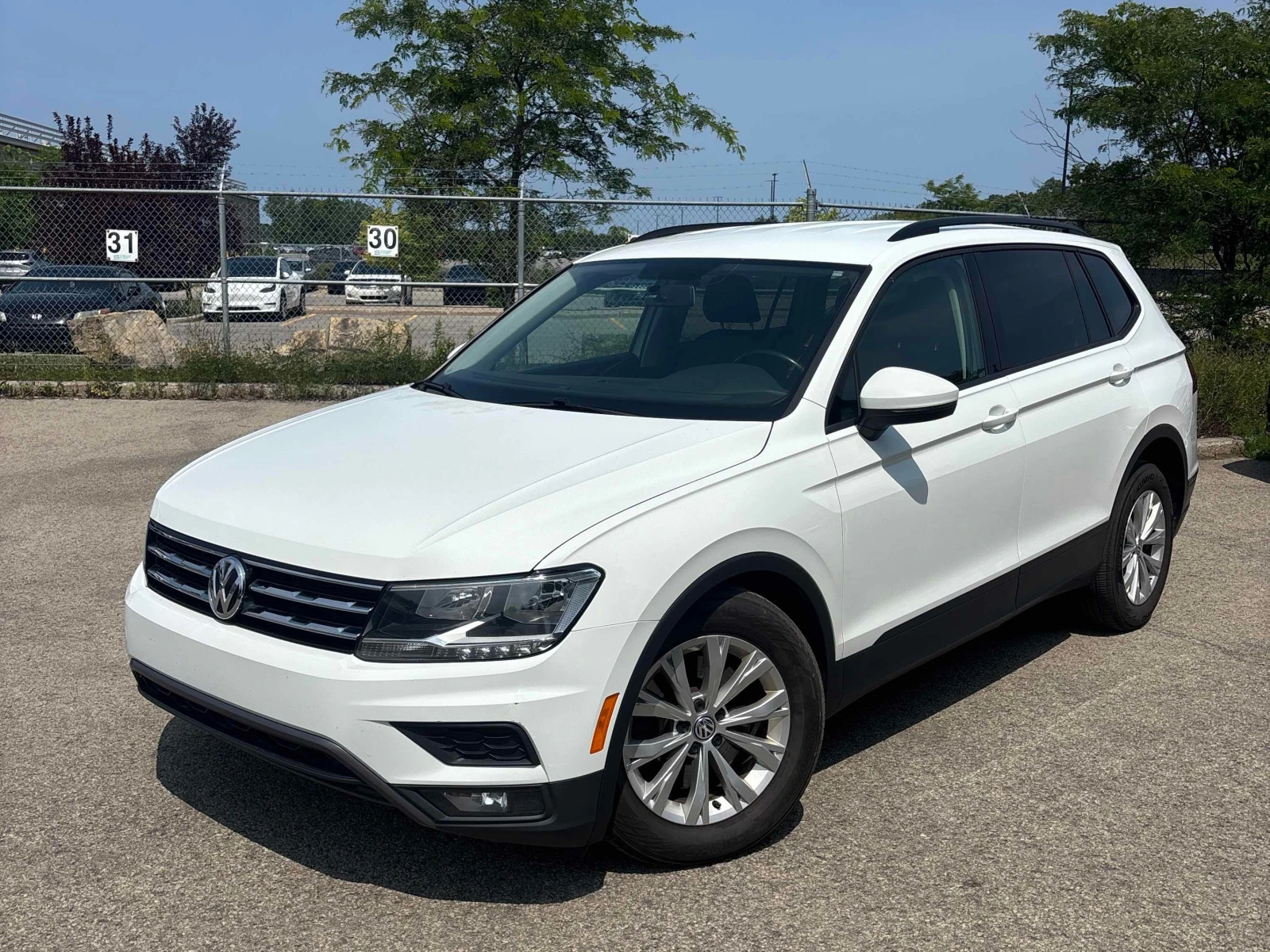 VW Tiguan * Trendline * CARFAX * ОПЦИЯ ЗА ФИНАНСИРАНЕ
