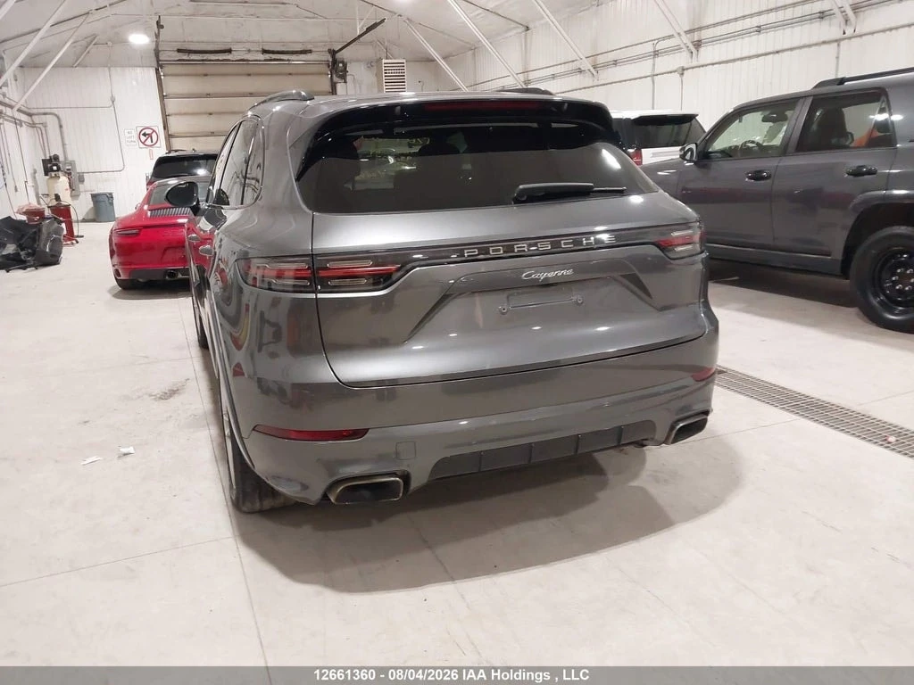 Porsche Cayenne * CARFAX * ОПЦИЯ ЗА ФИНАНСИРАНЕ, снимка 3 - Автомобили и джипове - 55991262