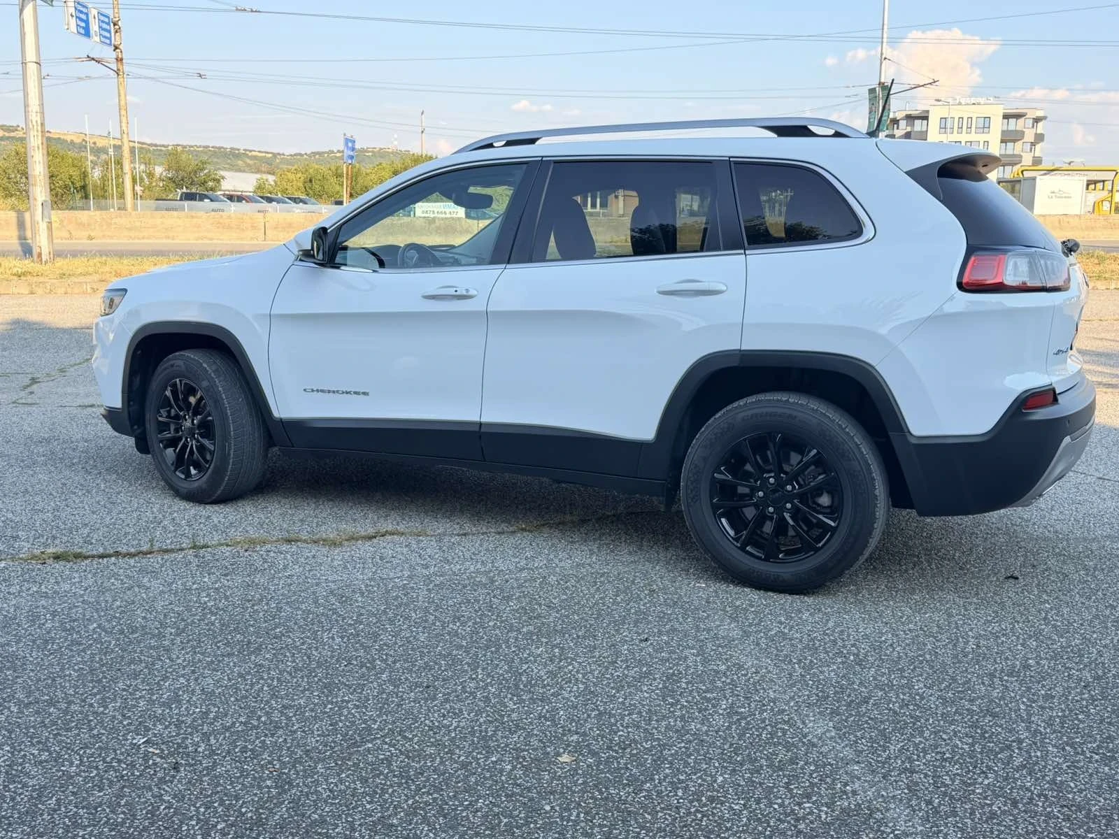 Jeep Cherokee Latitude lux, снимка 6 - Автомобили и джипове - 56300130