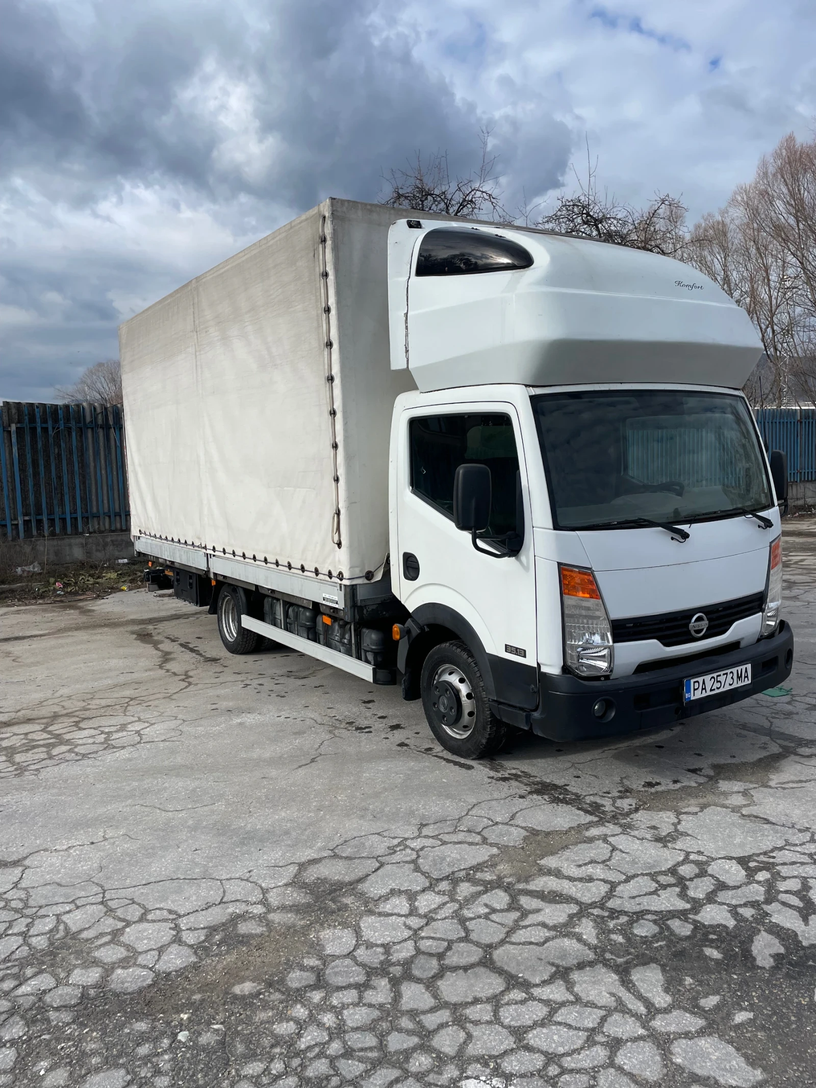 Nissan Capstar, снимка 1