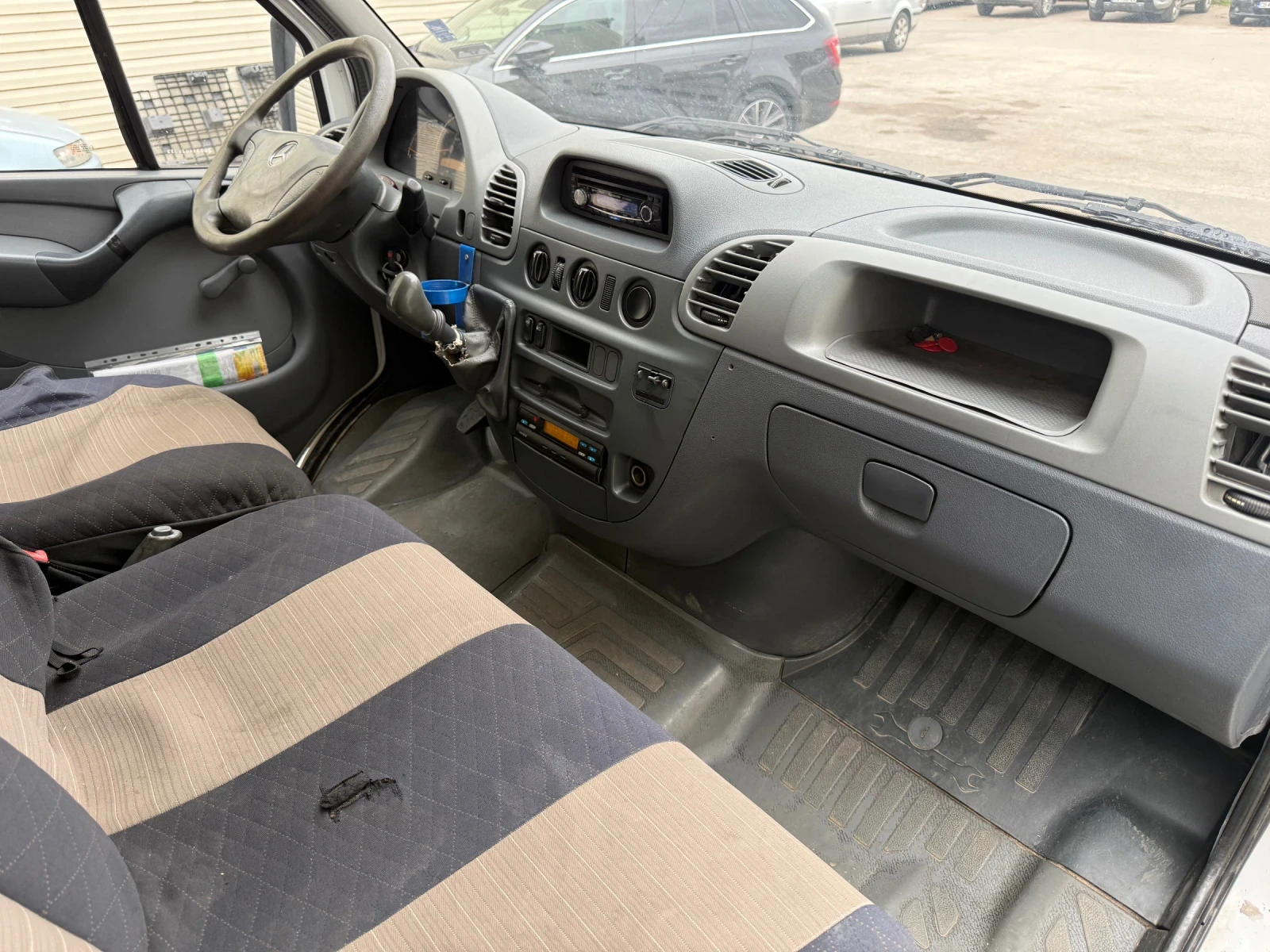 Mercedes-Benz Sprinter 411 MAXI ХЛАДИЛЕН, снимка 13 - Бусове и автобуси - 55605254
