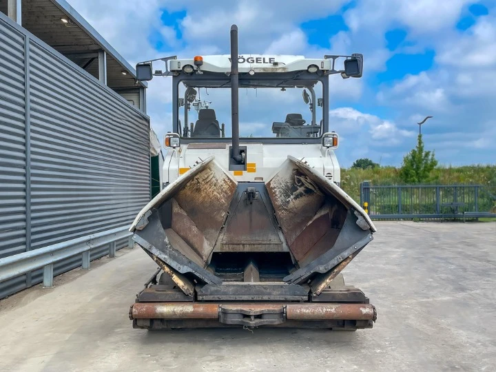 Асфалтополагаща машина Друга марка VÖGELE SUPER 1803-3I, снимка 2 - Индустриална техника - 53106936