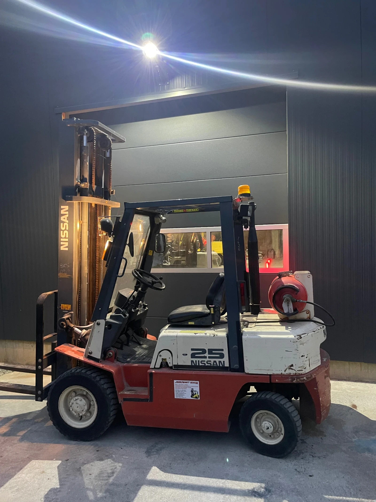 ������� Nissan | Mobile.bg � ����������� 2