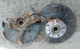 предни и задни шенкели с главини  VW  Tiguan, снимка 1