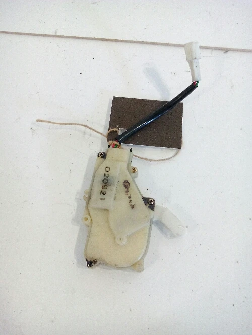 Ел.ключалка заден капак Форд Маверик