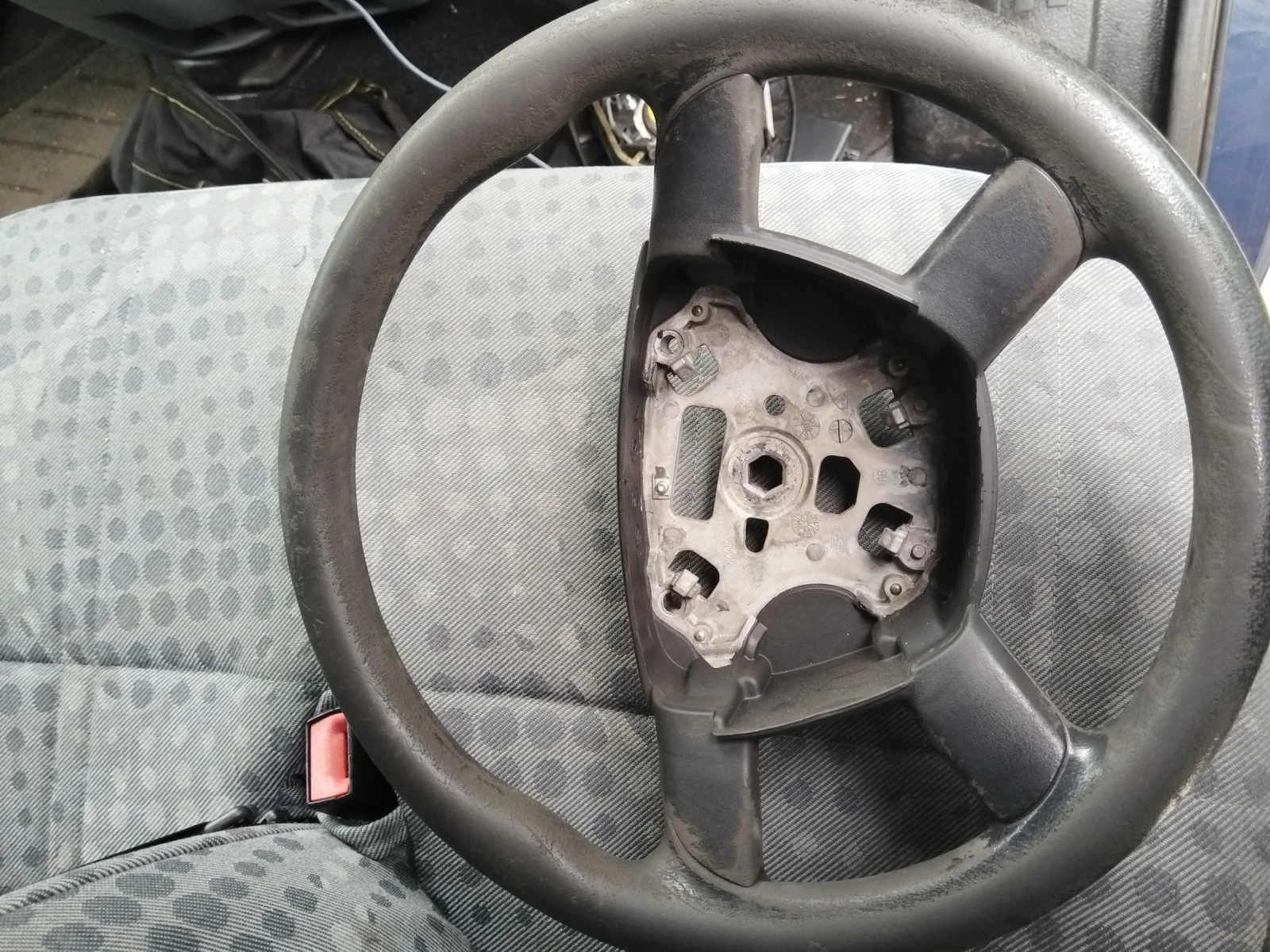 ��� ���,�����, � ����� | Mobile.bg � ����������� 3