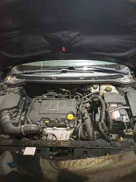 Opel Astra J 1.4 turbo, снимка 11
