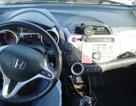 Honda Jazz 1.4i-SPORT-Aвтоматик - 8999 лв. / 4601.12 € - 17515956 6