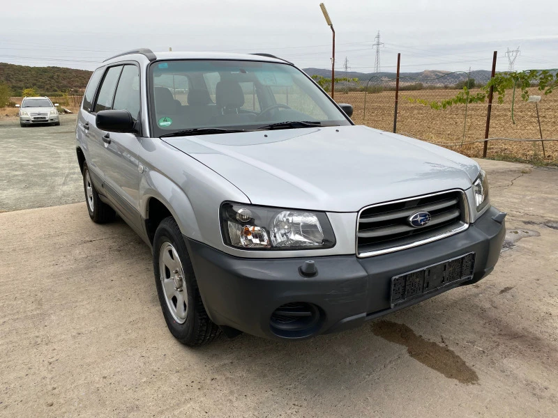 Subaru Forester 2.0 4x4, снимка 1 - Автомобили и джипове - 42639567