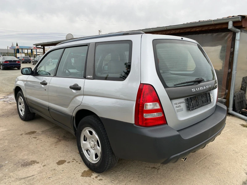 Subaru Forester 2.0 4x4, снимка 5 - Автомобили и джипове - 42639567