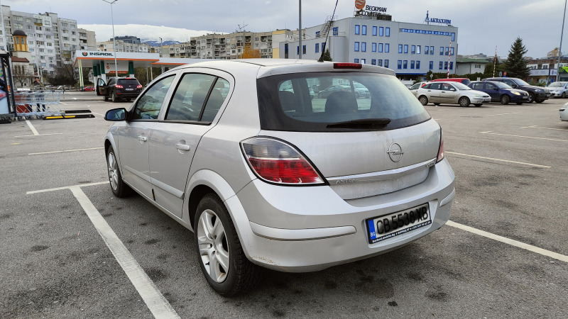 Opel Astra, снимка 4 - Автомобили и джипове - 45361849
