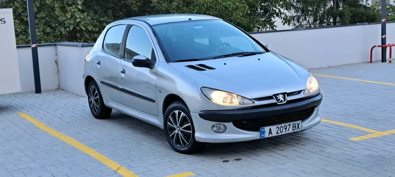 Peugeot 206 1.4, снимка 4 - Автомобили и джипове - 47453027