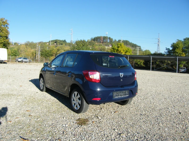 Dacia Sandero 1.5DCI, снимка 5 - Автомобили и джипове - 47522049