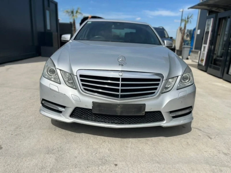 Mercedes-Benz E 220 651, снимка 3 - Автомобили и джипове - 51592944