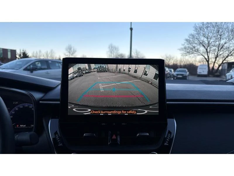 Toyota Corolla 1.5 CVT SDN Executive MY25 - НОВА, снимка 15 - Автомобили и джипове - 53100076