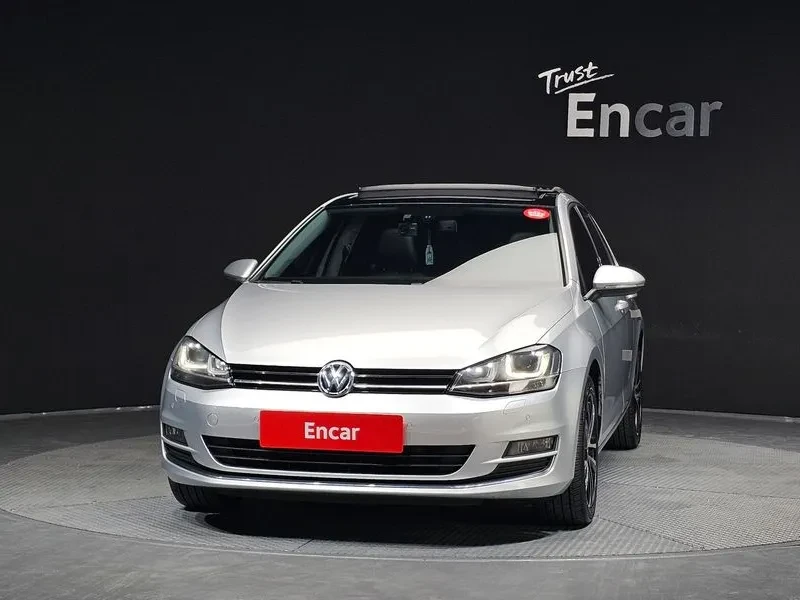 VW Golf 2.0 TDI, снимка 3 - Автомобили и джипове - 54300712