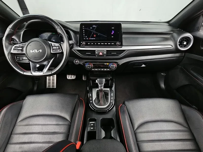 Kia K3 1.6 TURBO GT, снимка 7 - Автомобили и джипове - 55559125