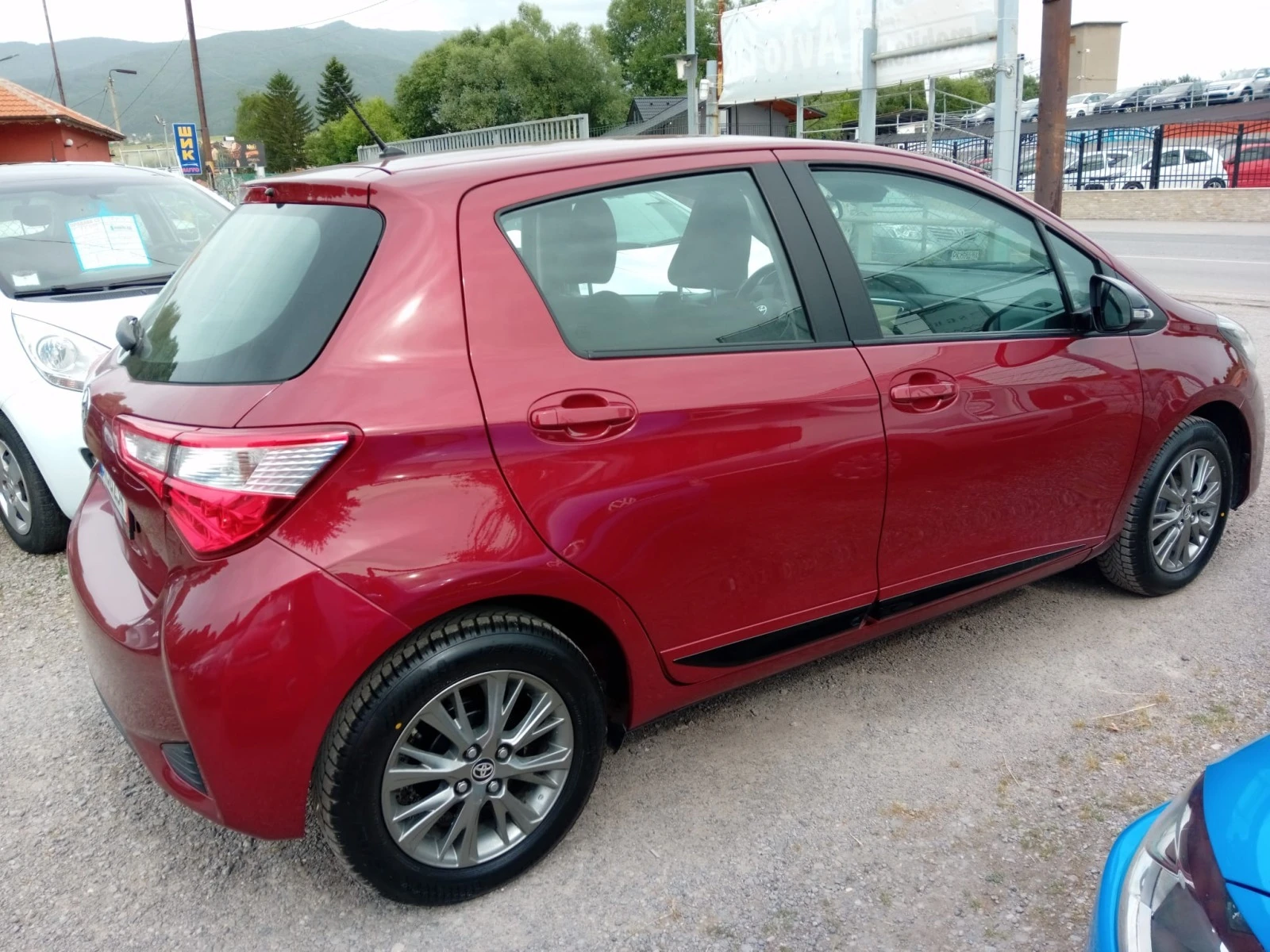 Toyota Yaris 1.5vvti Euro 6  - изображение 4