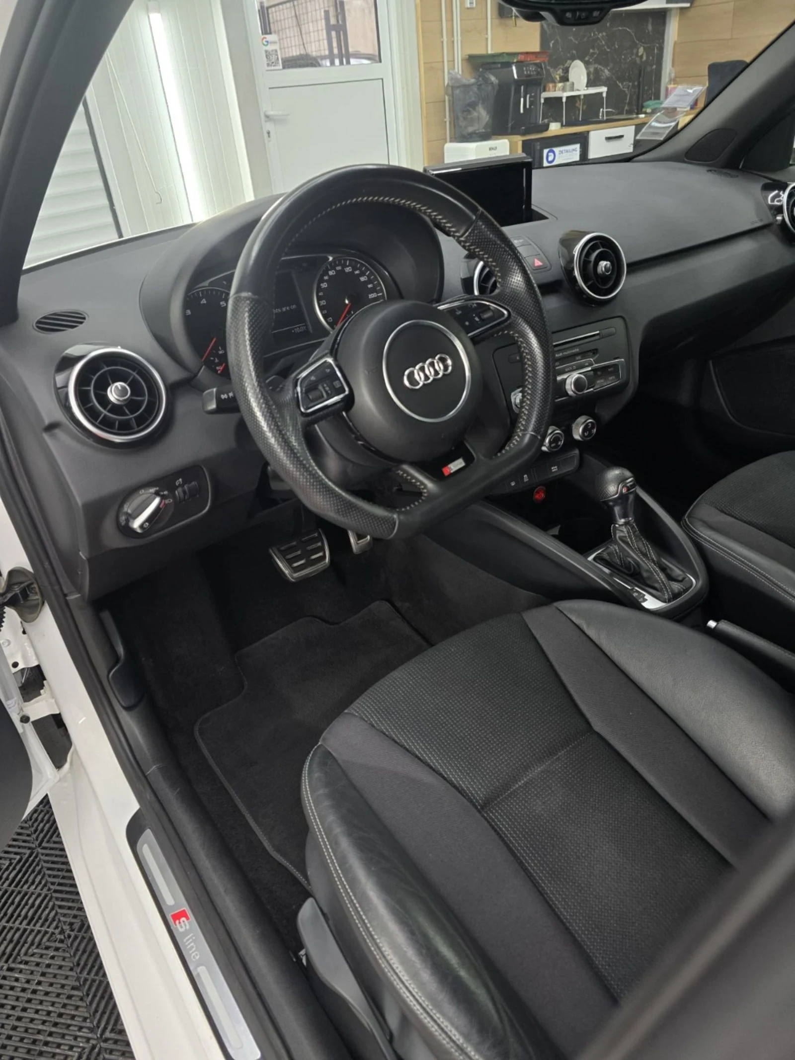 Audi A1 1.4TFSI 125hp S-line Sportback Auto - изображение 9