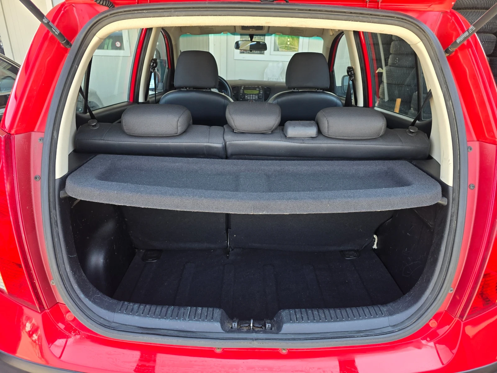 Hyundai I10 1.2i 78кс АВТОМАТИК 2010 година - изображение 10