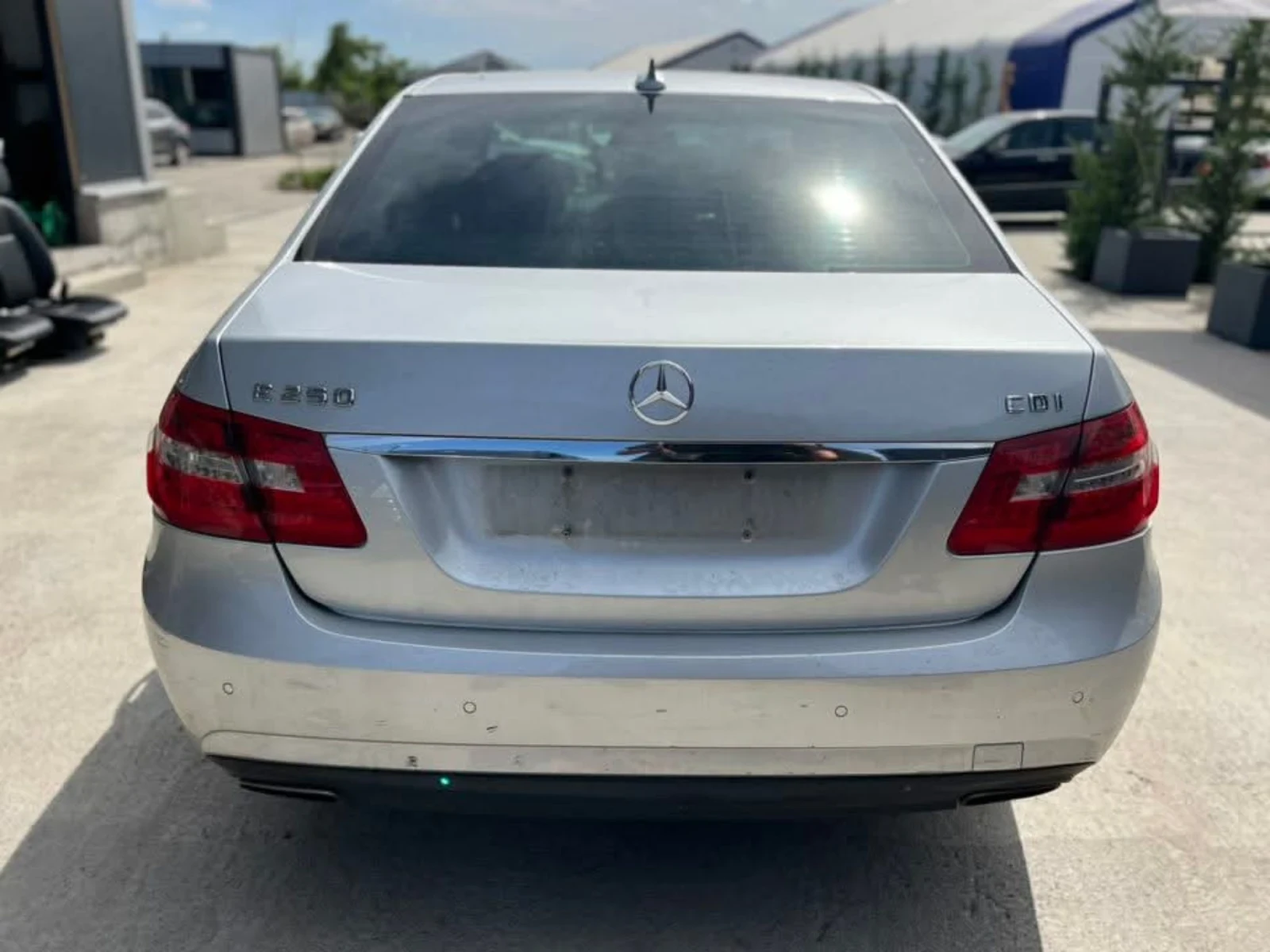 Mercedes-Benz E 220 651 - изображение 10