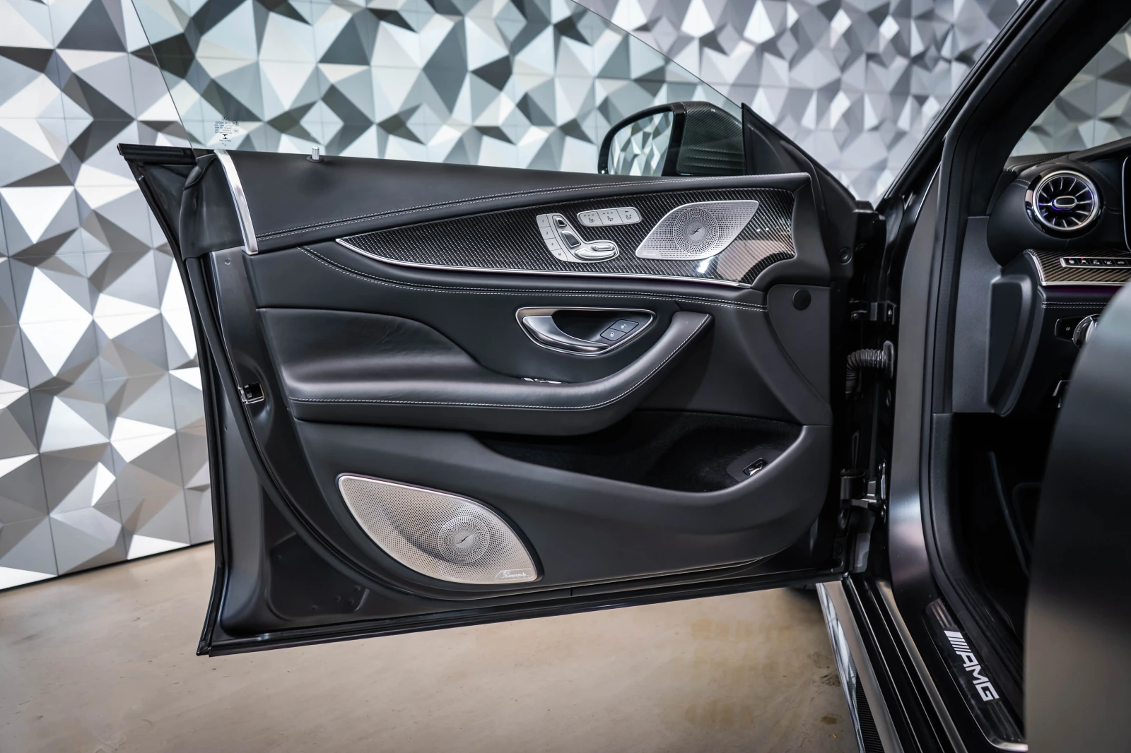 Mercedes-Benz AMG GT 63s 4M+ Carbon* Burmester* Ceramic - изображение 7