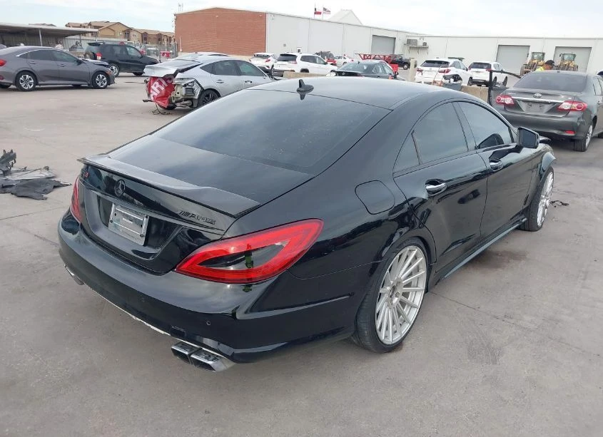 Mercedes-Benz CLS 63  - изображение 4
