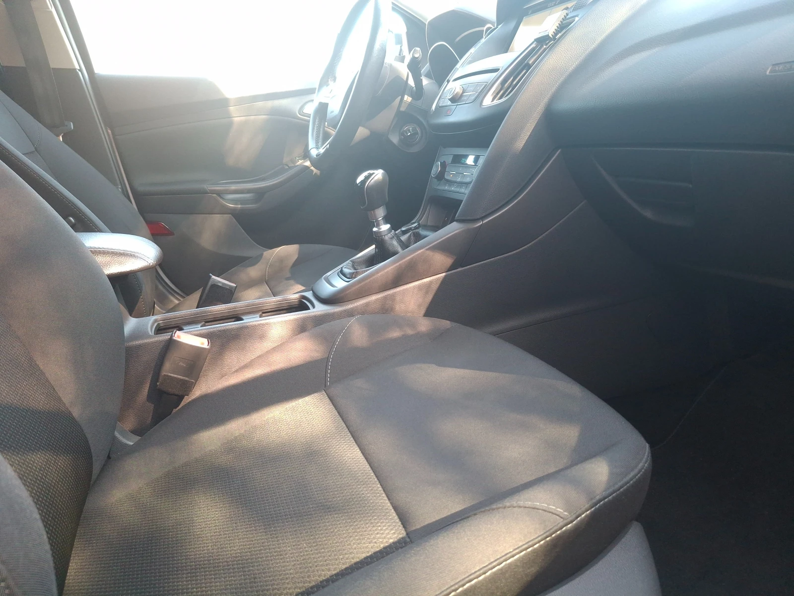 Ford Focus 1.0 EcoBoost 125 �.�. ��������� ���� � MOTO PFOHE | Mobile.bg � ����������� 10