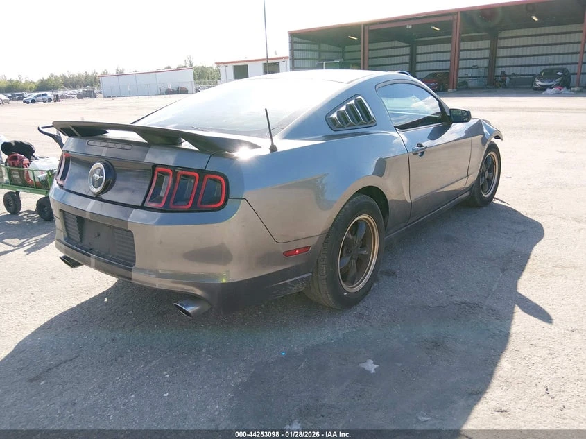 Ford Mustang 3.7L V-6 DOHC, VVT, 305HP Rear Wheel Drive | Mobile.bg � ����������� 4