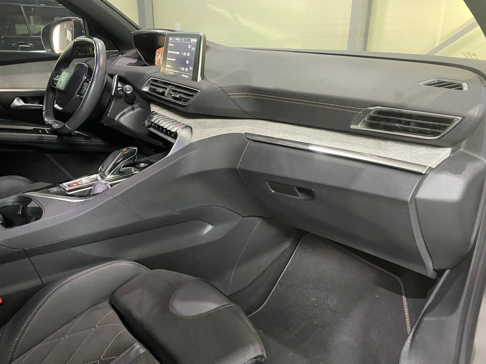 Peugeot 3008 2.0 BlueHDi ! GT Line !, снимка 13 - Автомобили и джипове - 54146814