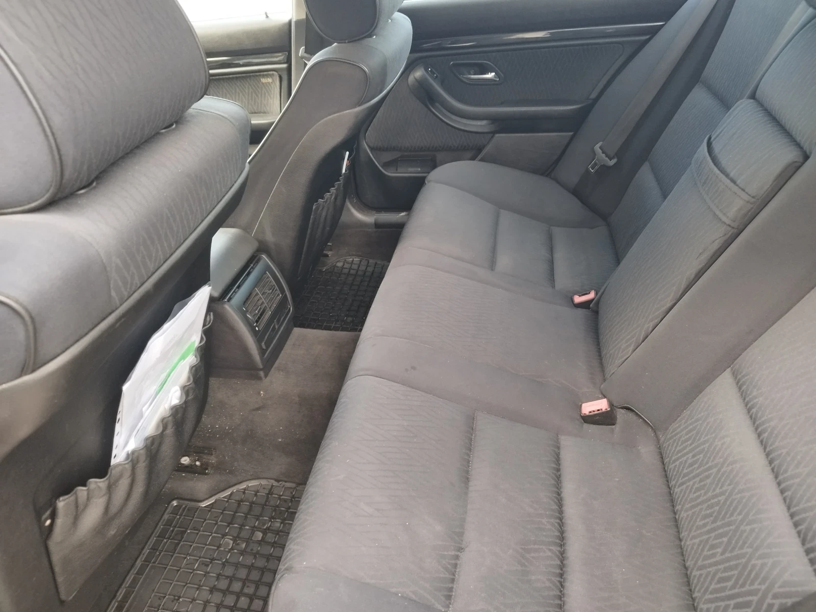 BMW 520, снимка 11 - Автомобили и джипове - 54230320