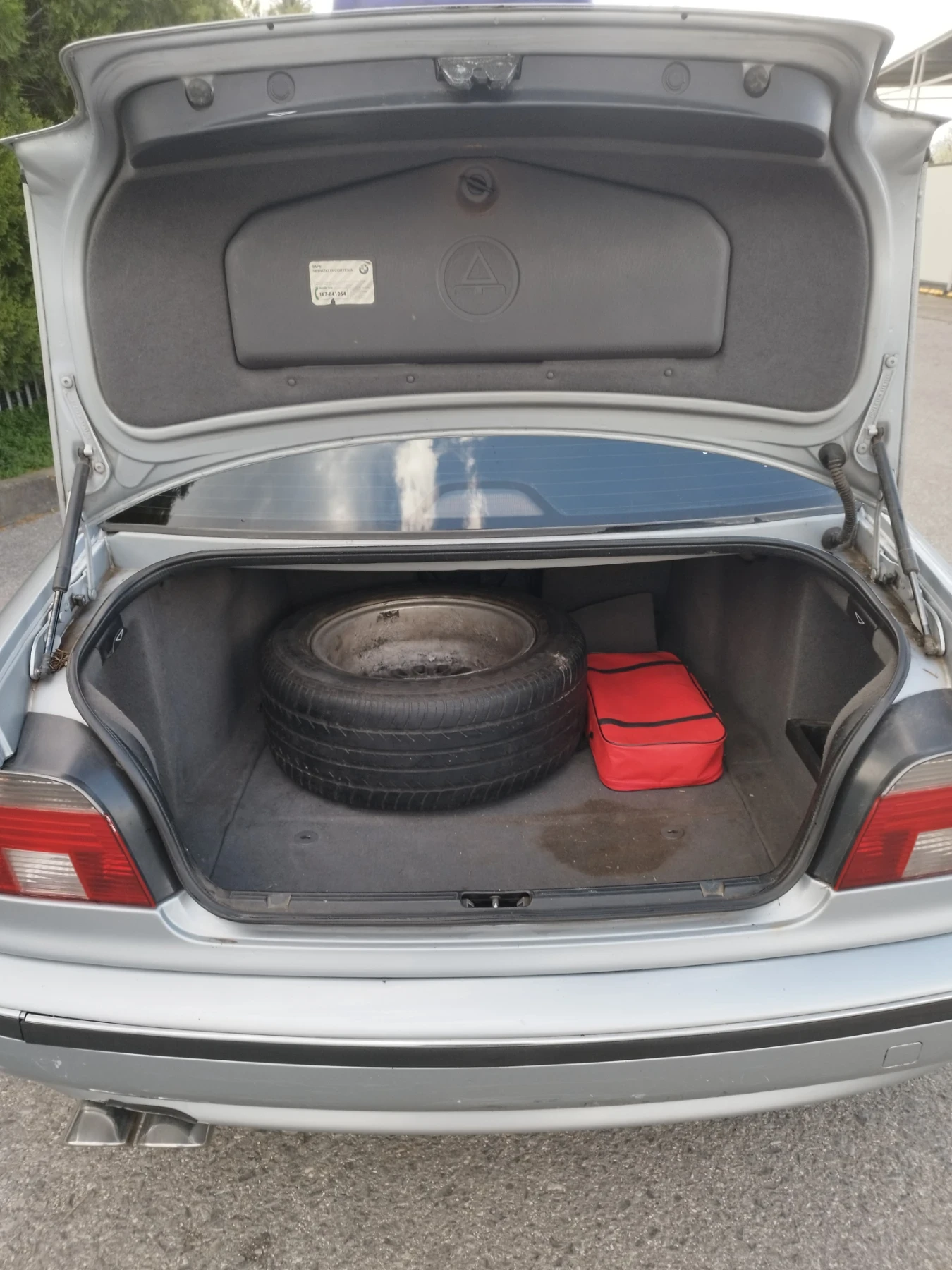 BMW 520, снимка 14 - Автомобили и джипове - 54230320