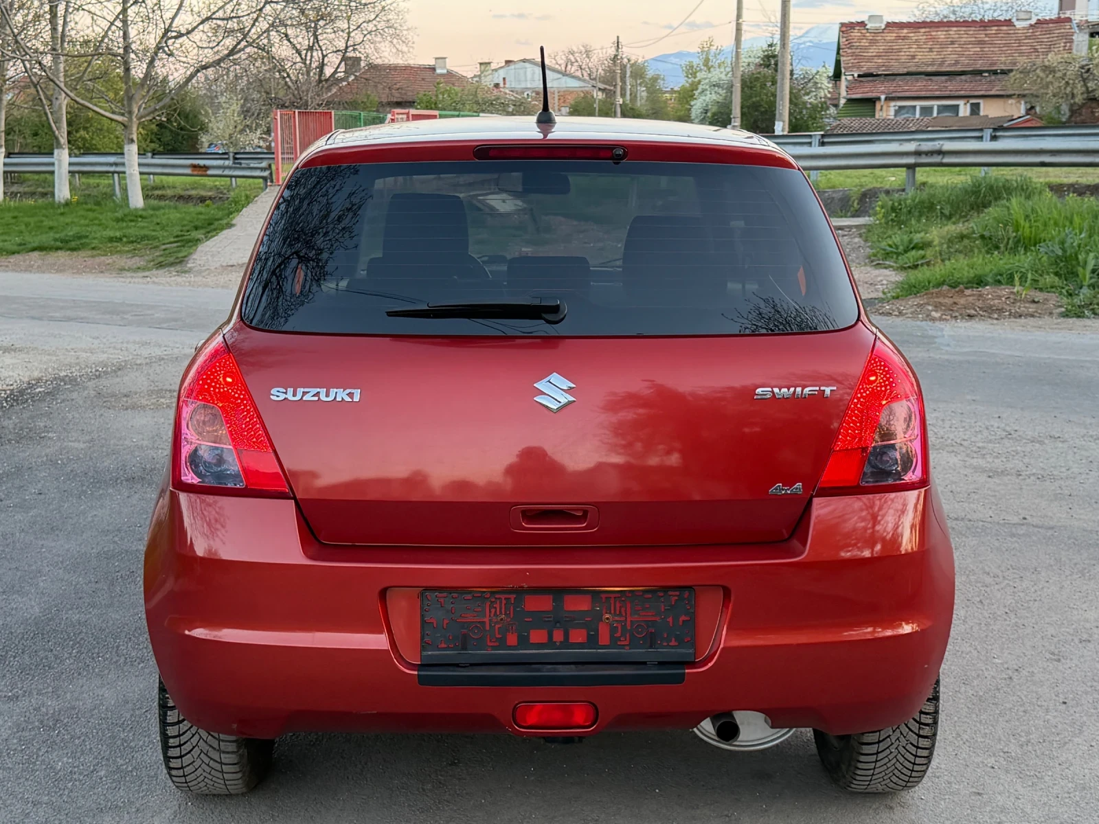 Suzuki Swift 1.3 4X4 130000�� | Mobile.bg � ����������� 5