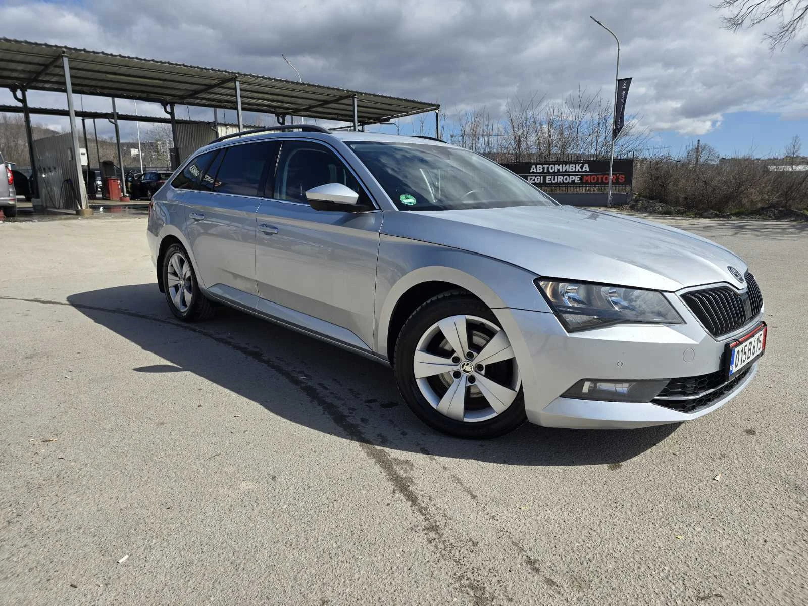 Skoda Superb DISTRONIK/2.0tdi/150hp, снимка 3 - Автомобили и джипове - 54253318