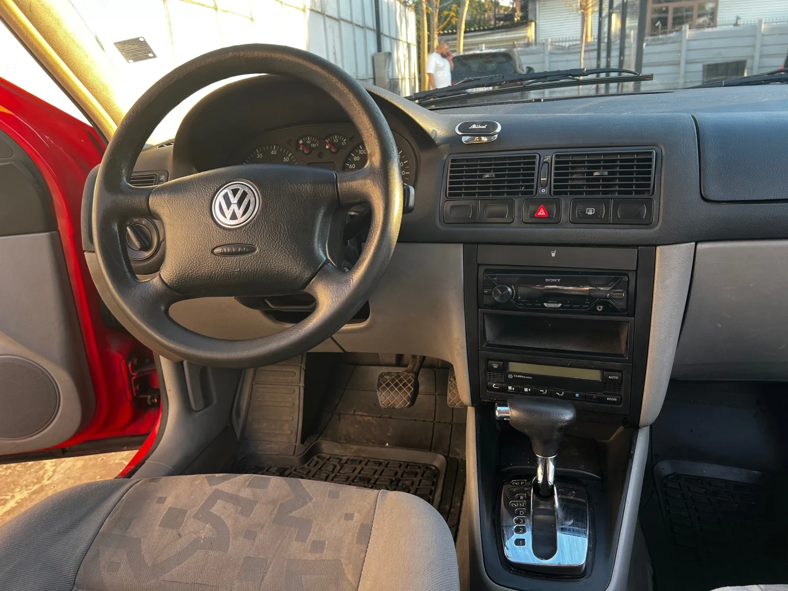 VW Golf, снимка 10 - Автомобили и джипове - 54426710