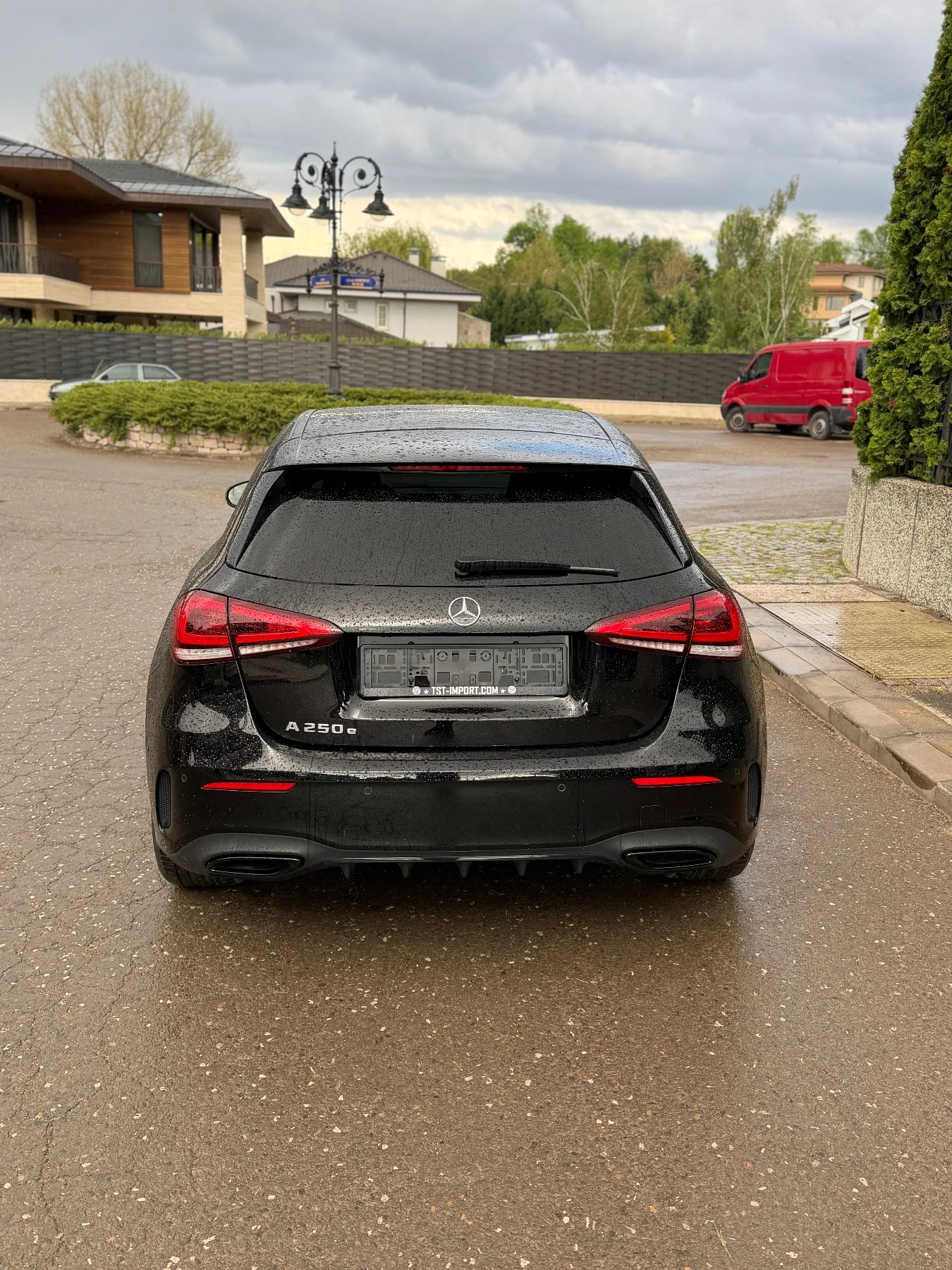 Mercedes-Benz A 250 Plug-in AMG-Line, снимка 4 - Автомобили и джипове - 54579846