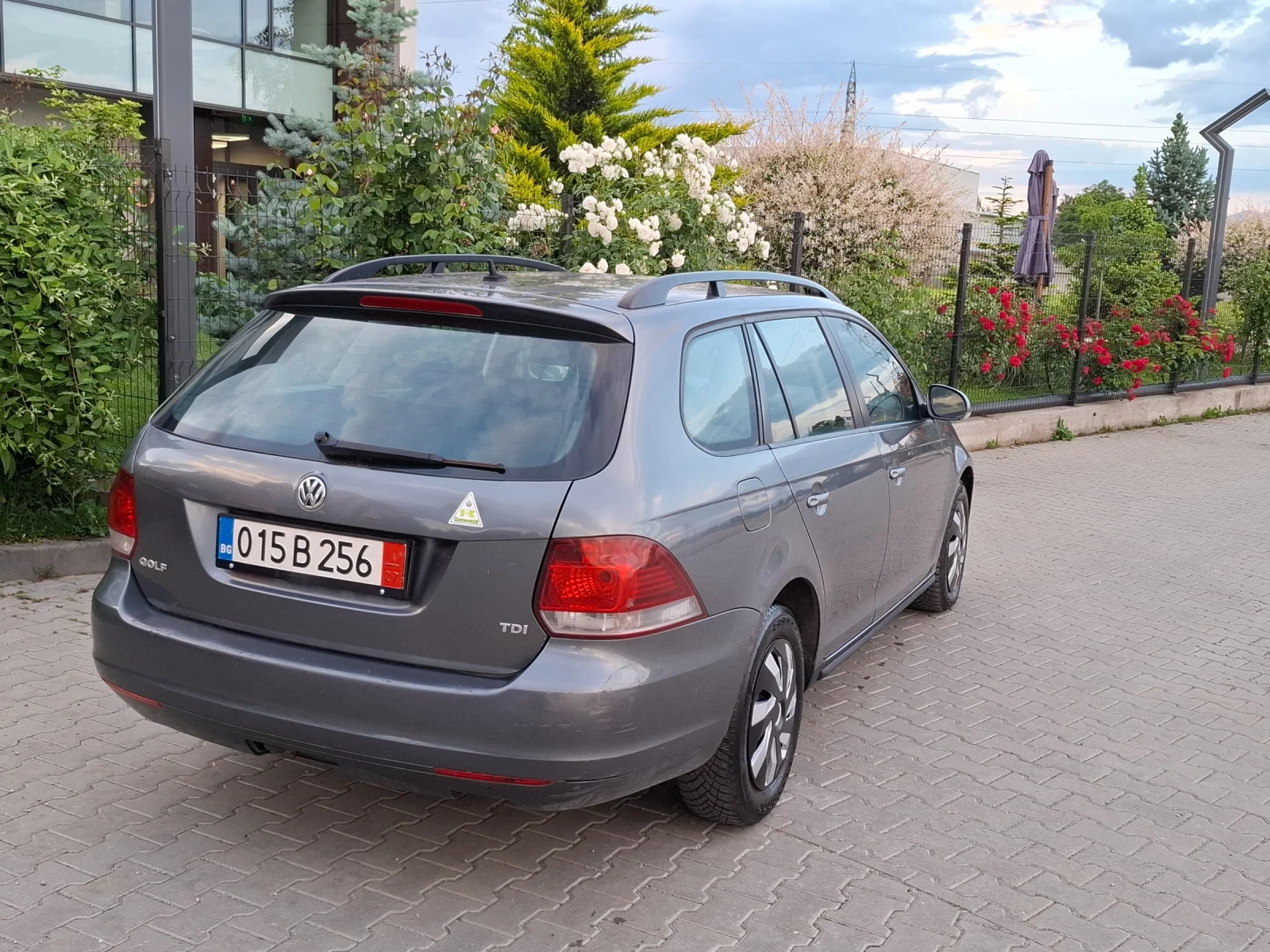 VW Golf 1.6TDI* (105кс)* * НОВ ВНОС* * , снимка 13 - Автомобили и джипове - 54768676