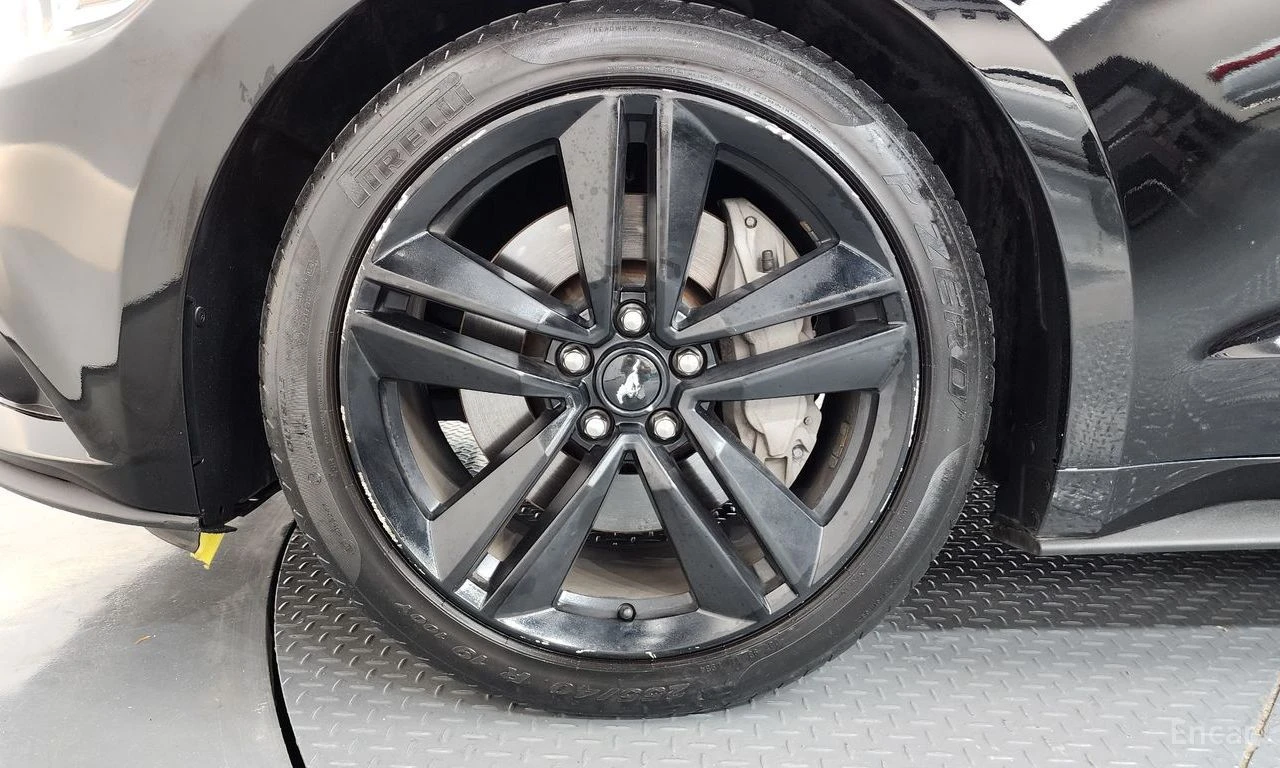 Ford Mustang 2.3 Eco Boost* КОЖА* NAVI* ПОДГРЕВ* ОБДУХВАНЕ* , снимка 5 - Автомобили и джипове - 54807813