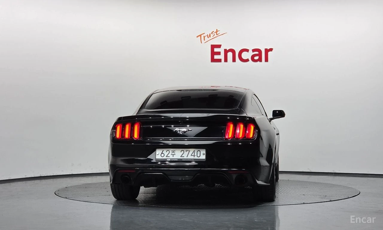 Ford Mustang 2.3 Eco Boost* КОЖА* NAVI* ПОДГРЕВ* ОБДУХВАНЕ* , снимка 4 - Автомобили и джипове - 54807813