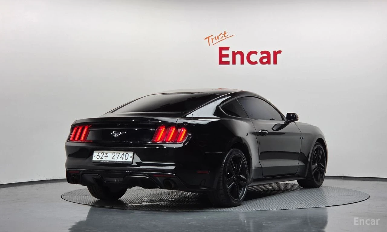 Ford Mustang 2.3 Eco Boost* КОЖА* NAVI* ПОДГРЕВ* ОБДУХВАНЕ* , снимка 3 - Автомобили и джипове - 54807813