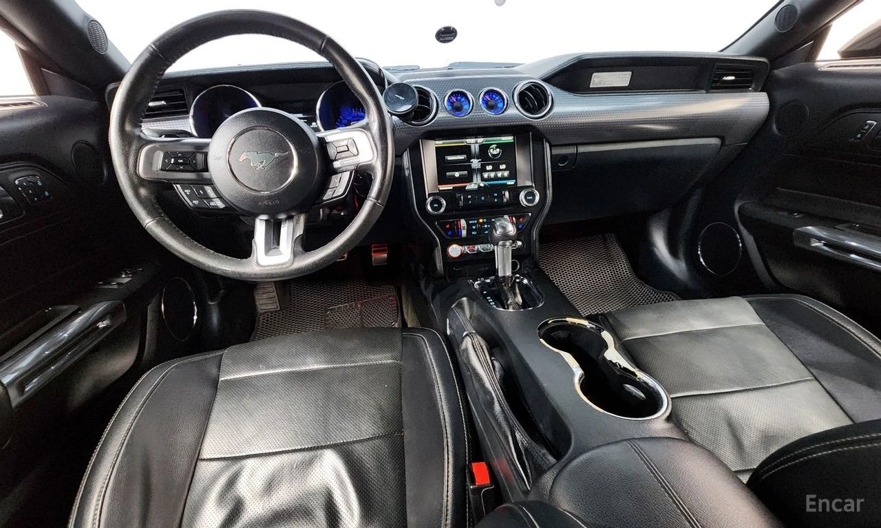 Ford Mustang 2.3 Eco Boost* КОЖА* NAVI* ПОДГРЕВ* ОБДУХВАНЕ* , снимка 8 - Автомобили и джипове - 54807813