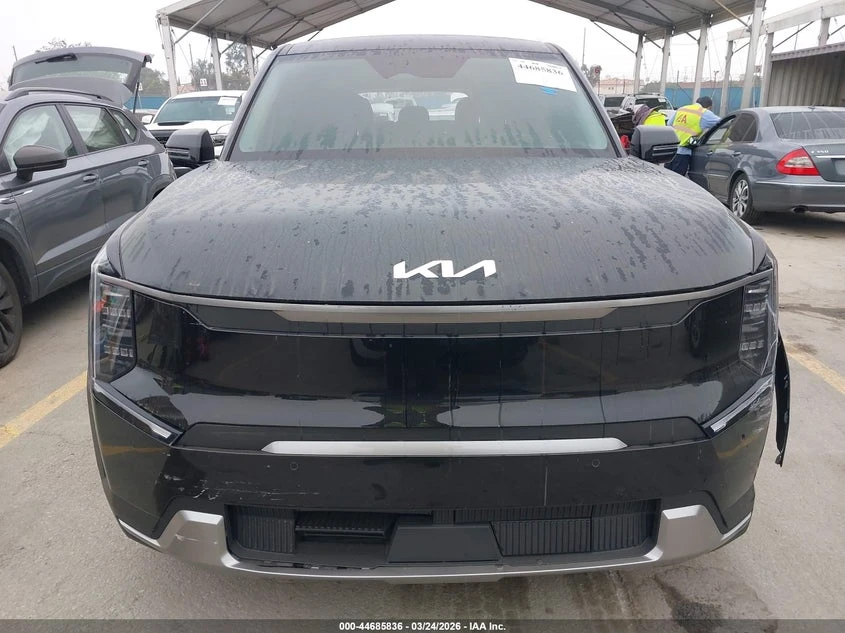 Kia EV9 Light Long Range, снимка 12 - Автомобили и джипове - 54832947