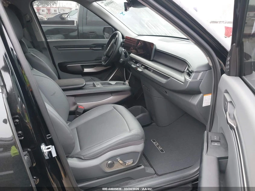 Kia EV9 Light Long Range, снимка 5 - Автомобили и джипове - 54832947
