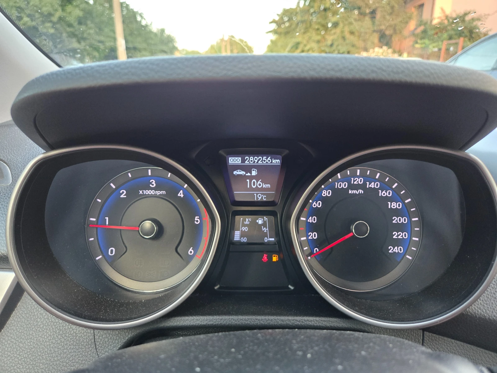 Hyundai I30 CRDI Германия Клима Парктроник Подгрев Led, снимка 14 - Автомобили и джипове - 55064123