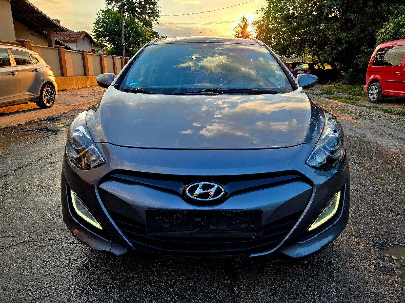 Hyundai I30 CRDI Германия Клима Парктроник Подгрев Led, снимка 4 - Автомобили и джипове - 55064123