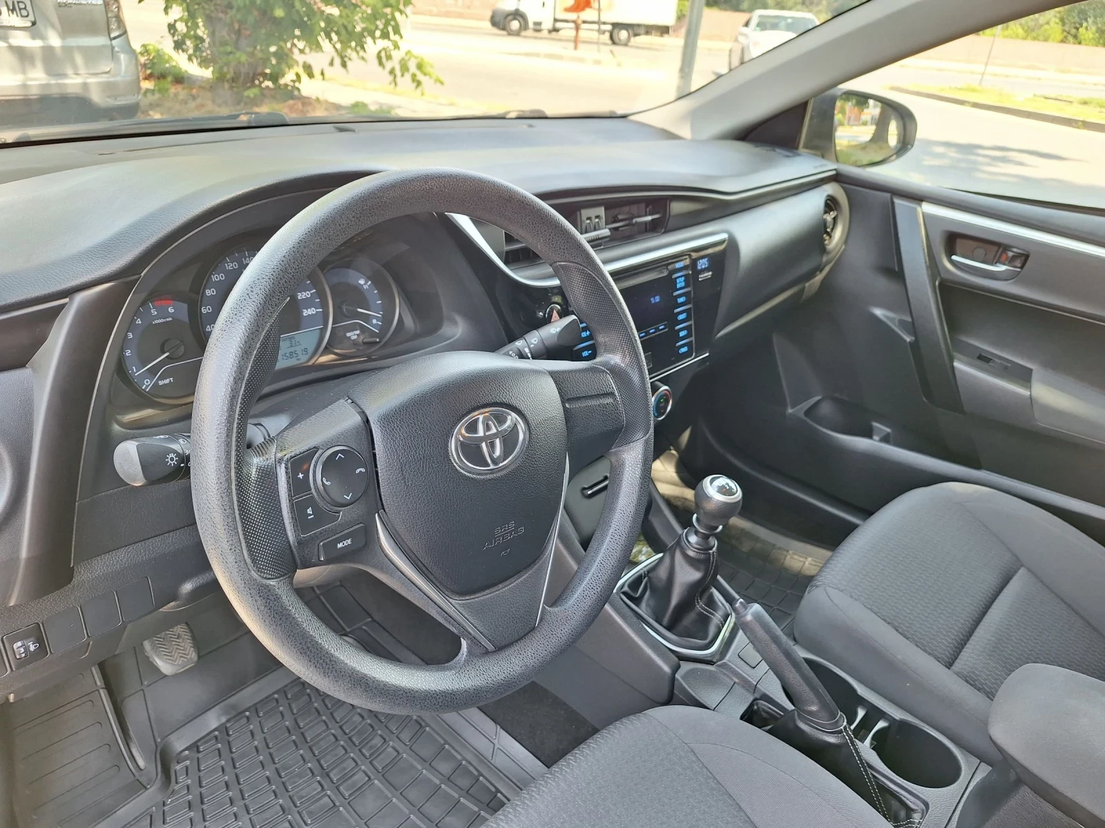 Toyota Corolla, снимка 8 - Автомобили и джипове - 55344612