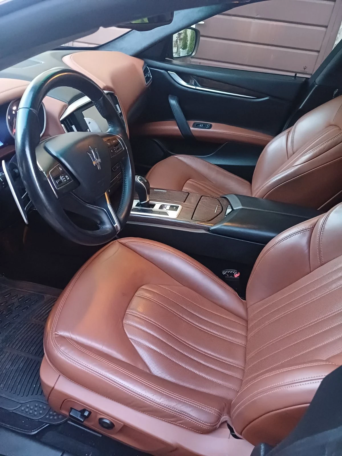 Maserati Ghibli, снимка 6 - Автомобили и джипове - 55342476