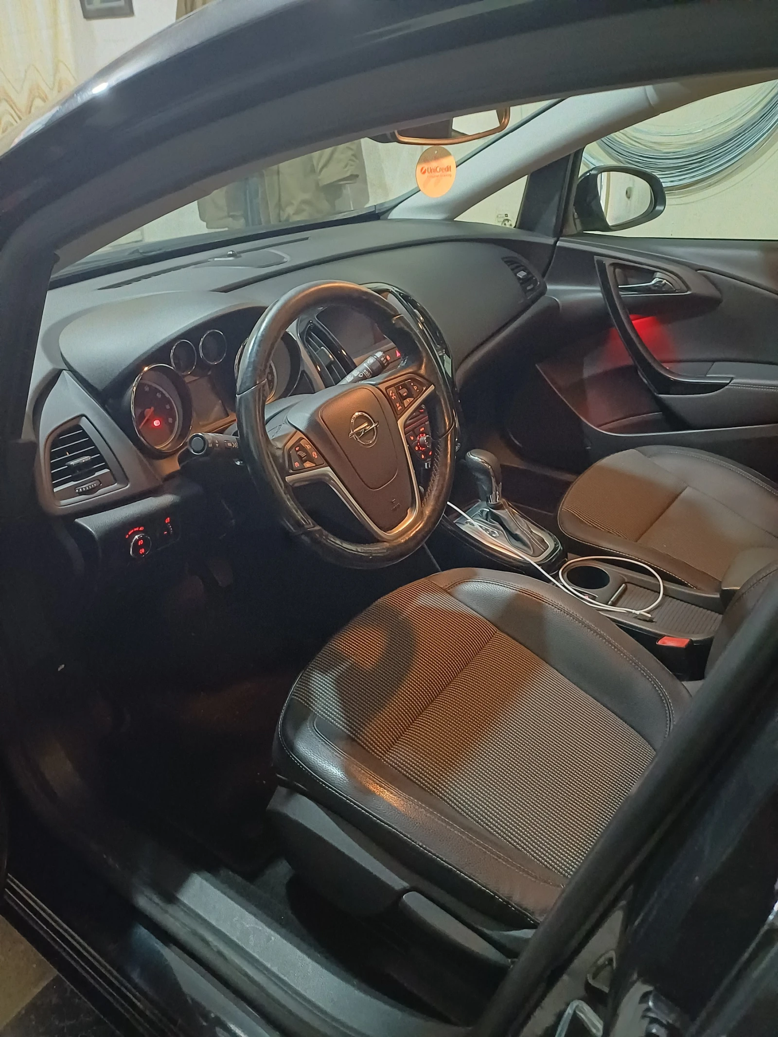 Opel Astra J 1.4 turbo, снимка 4 - Автомобили и джипове - 55581014