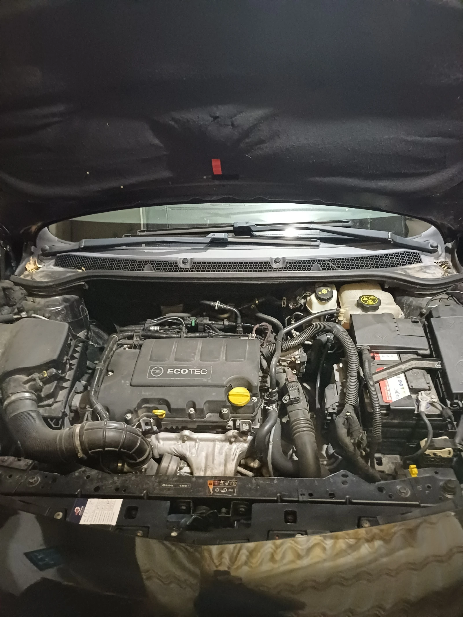Opel Astra J 1.4 turbo, снимка 11 - Автомобили и джипове - 55581014