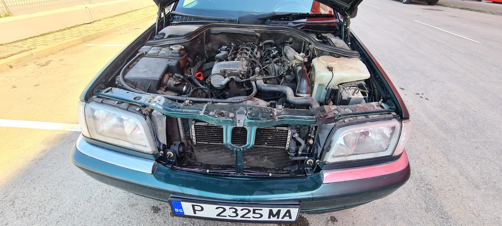 Mercedes-Benz C 220 W202 2.2 cdi, снимка 6 - Автомобили и джипове - 56571876